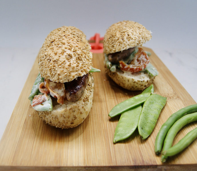 Hot-dogs aux haricots verts et pois mange-tout