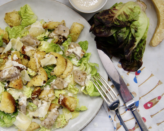 Salade César à la viande de veau