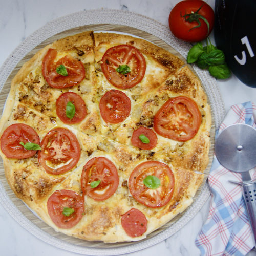 Feuilleté à la marmelade aux oignons et aux tomates