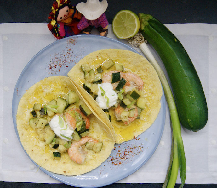 Tostadas de crevettes aux courgettes