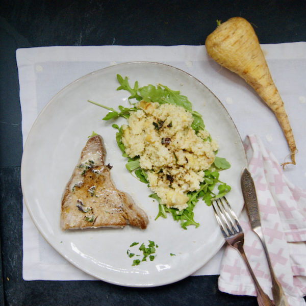 Couscous aux panais et steak de thon