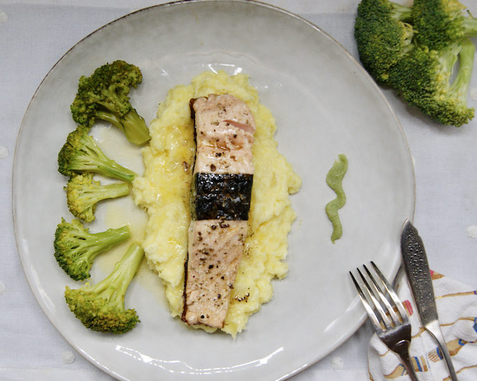 Saumon emballé et sa purée de pommes de terre parfumée au wasabi
