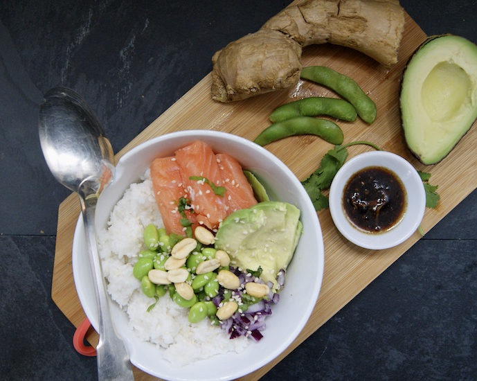 Poke Bowl au saumon et aux edamame