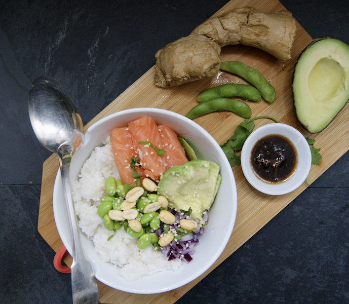 Poke Bowl au saumon et aux edamame