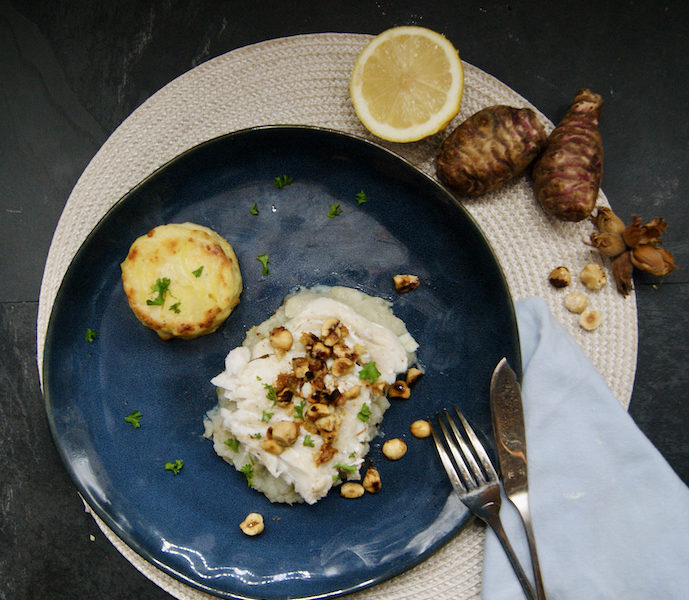 Prise du jour, purée de topinambours et beurre aux noisettes