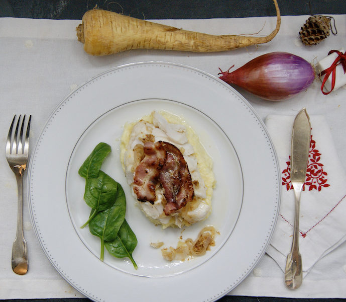 Médaillons de lotte au lard grillé et purée de panais