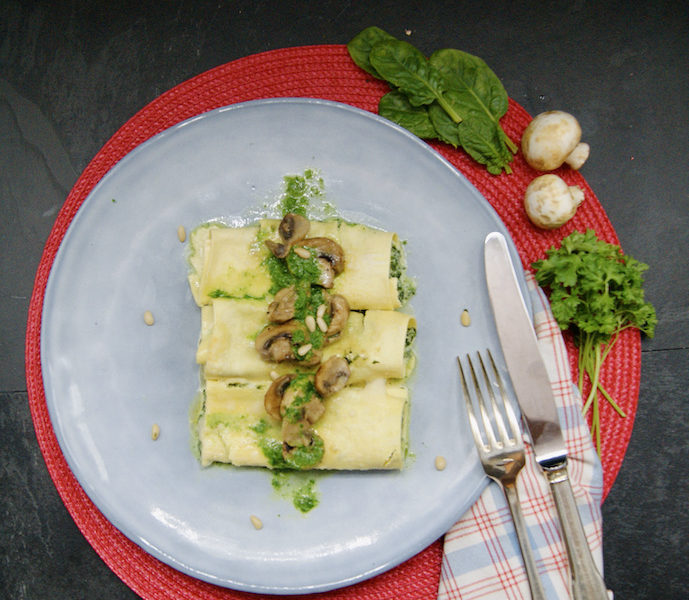 Cannelloni aux épinards et champignons, coulis de persil