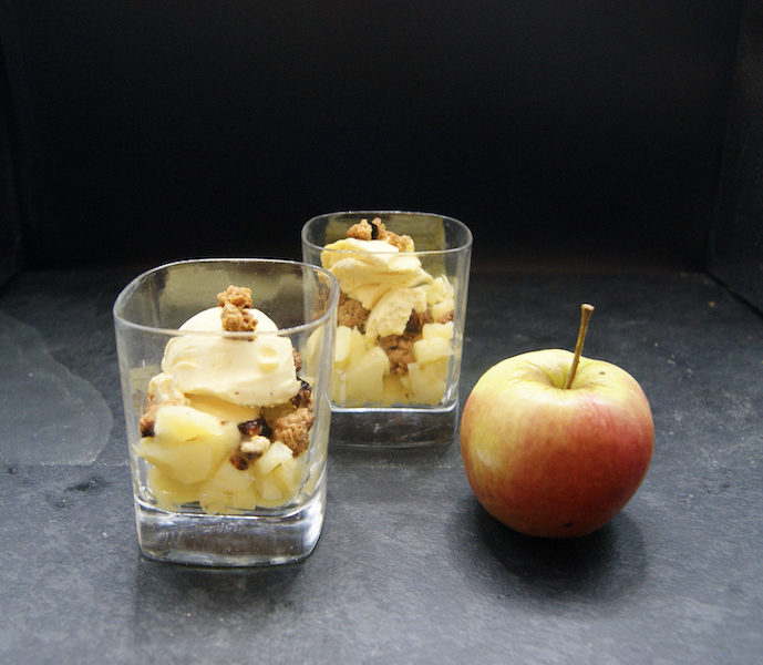 Petits crumbles aux pommes et muesli