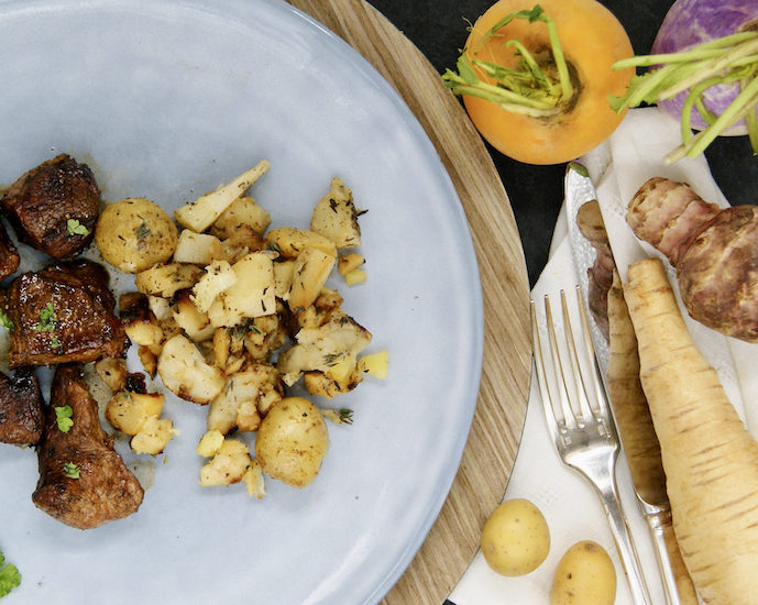 Emincé d’agneau au vinaigre balsamique et légumes d’antan