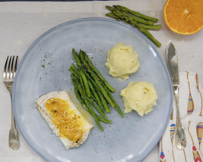 Poisson aux asperges, sauce à l’orange