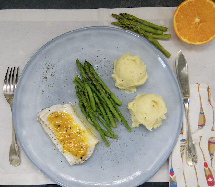 Poisson aux asperges, sauce à l’orange