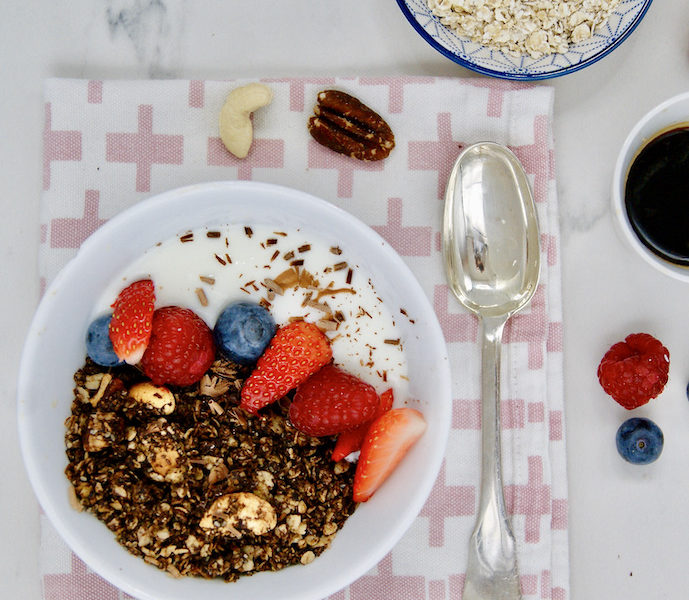 Granola au chocolat et noix