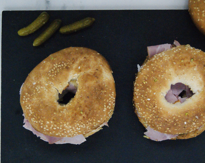 Bagel jambon beurre