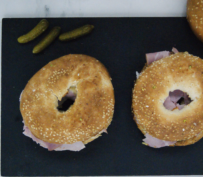 Bagel jambon beurre