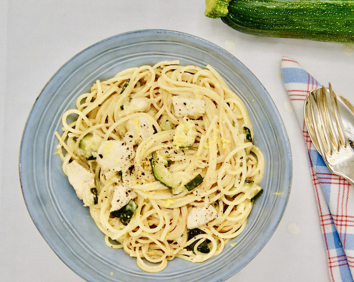 Spaghetti au poulet et courgettes