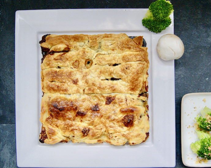 Tourte poulet-champignons et brocolis-chapelure