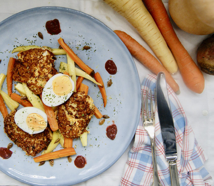 Galettes de butternut, légumes grillés et oeuf mollet
