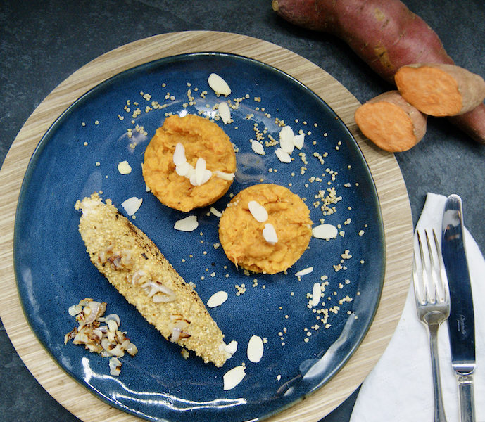 Poulet pané au quinoa, purée de patates douces parfumée à la noix de coco