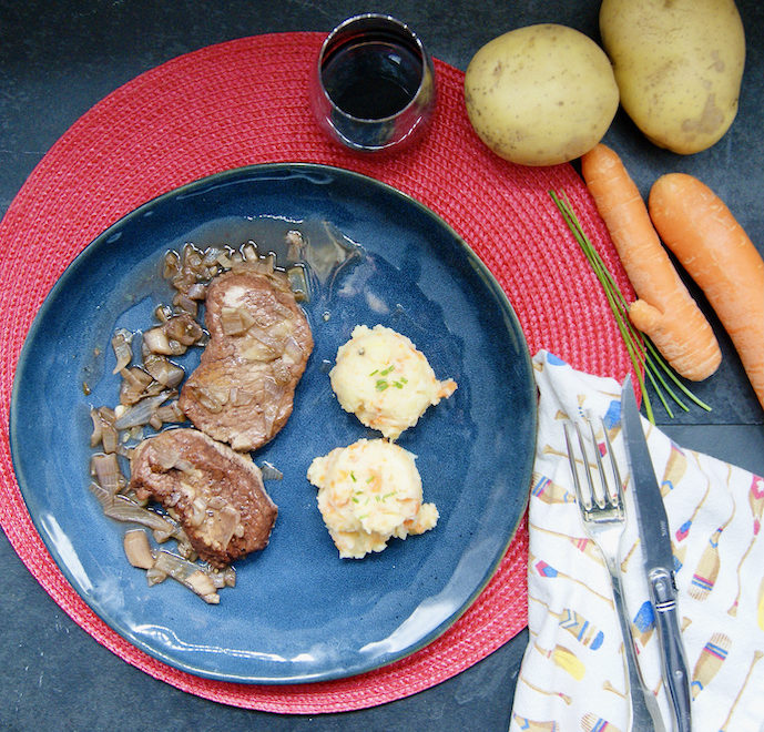 Paupiettes aux oignons et purée de pommes de terre aux carottes