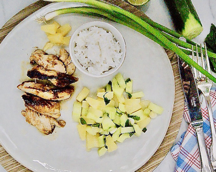 Poulet à l’érable et salsa de concombre et ananas