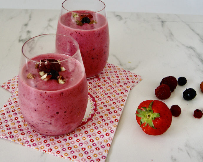 Smoothie lait d’amande et fruits rouges