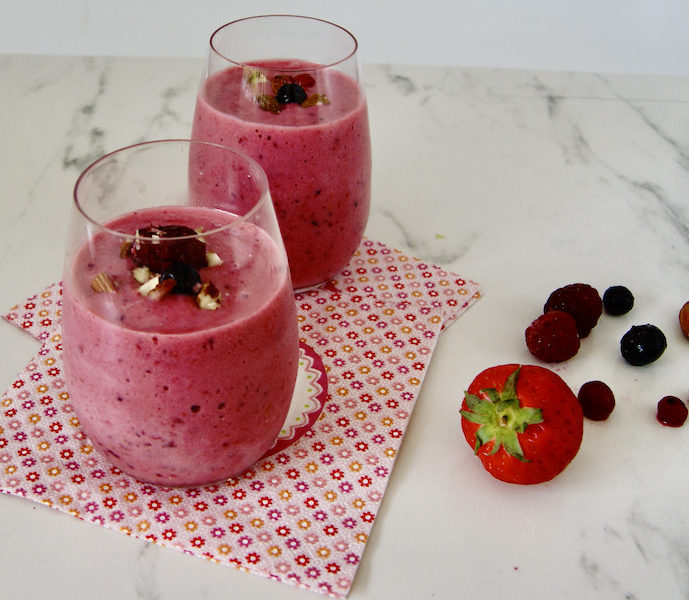 Smoothie lait d’amande et fruits rouges