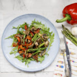 Salade d’agneau aux asperges et tomates séchées