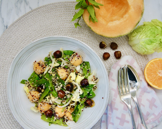 Salade de quinoa fraîche et fruitée