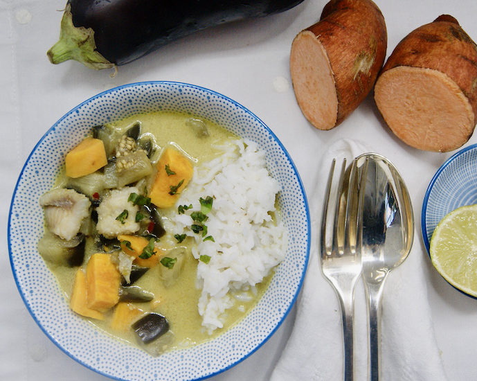 Nage de poisson, patates douces et aubergine