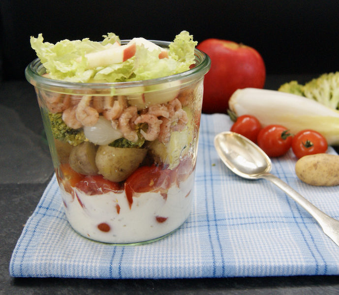 Salade de crevettes aux endives en pot