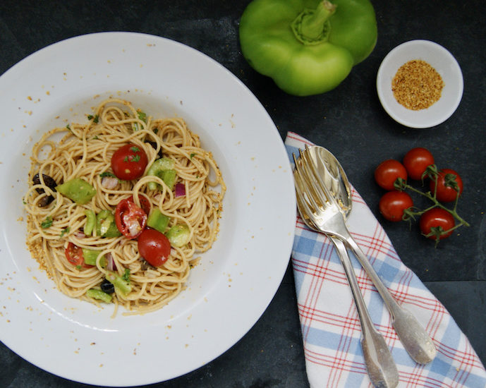 Salade de pâtes au poivron et tomates