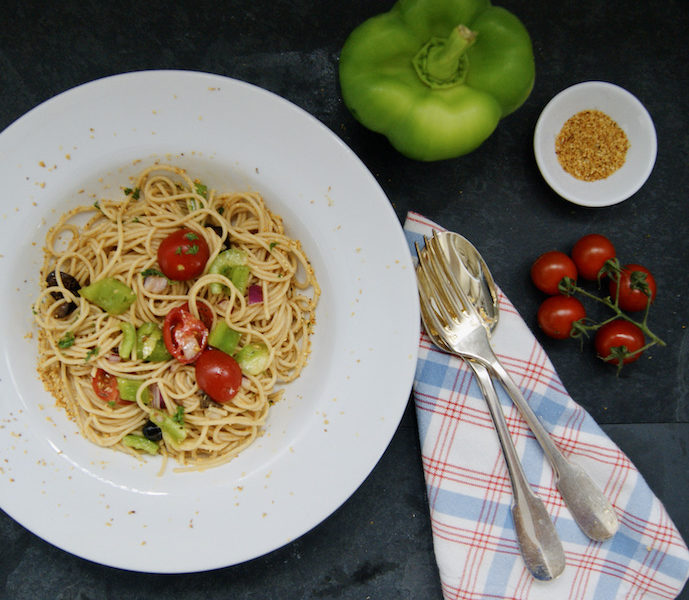 Salade de pâtes au poivron et tomates