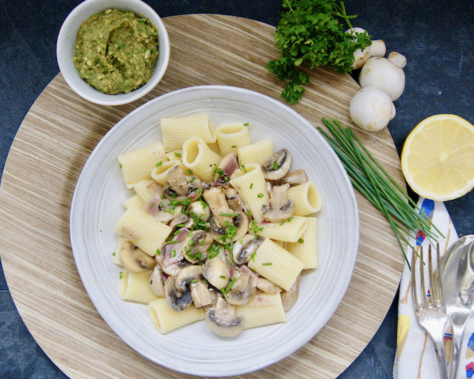Pâtes aux champignons à la crème et pesto