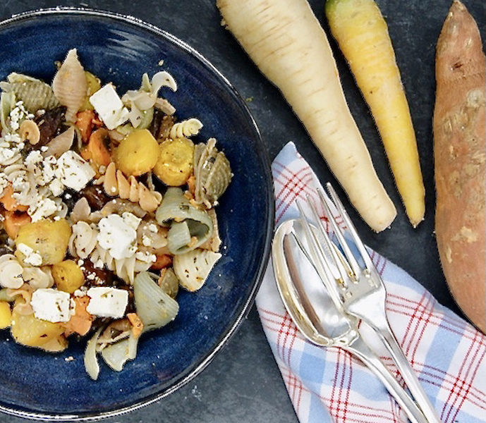 Pâtes aux légumes grillés de saison et feta