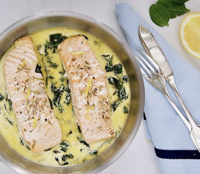 Saumon à la crème et aux épinards
