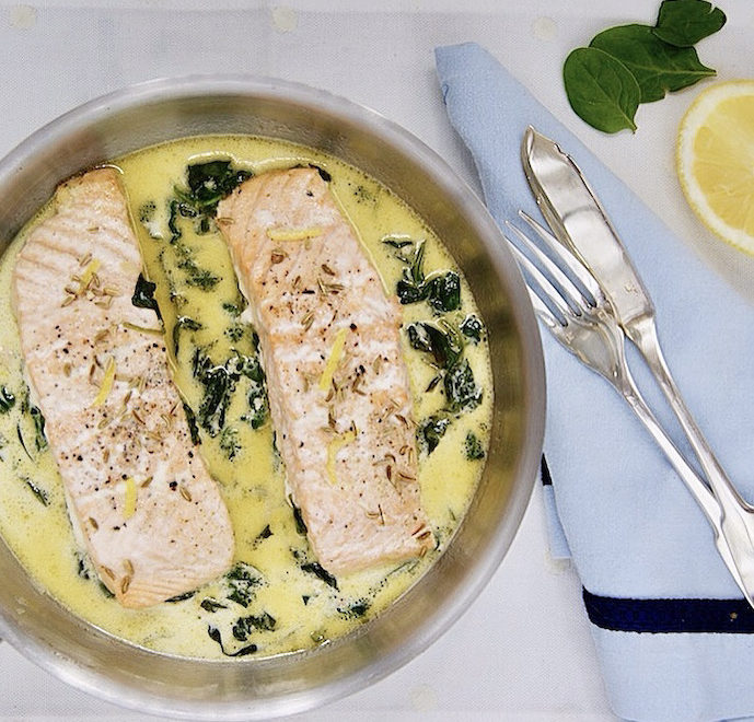 Saumon à la crème et aux épinards