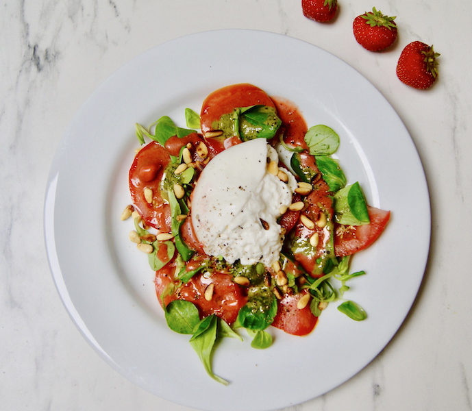 Tomates burrata et vinaigrette aux fraises