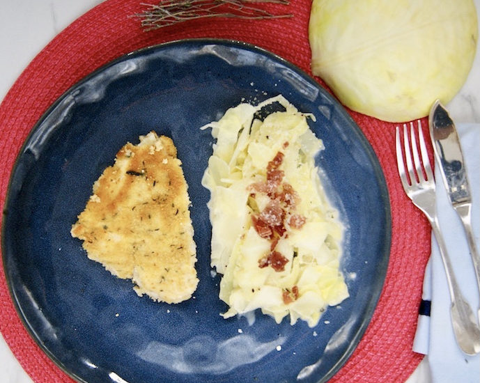 Poisson pané et chou blanc façon carbonara
