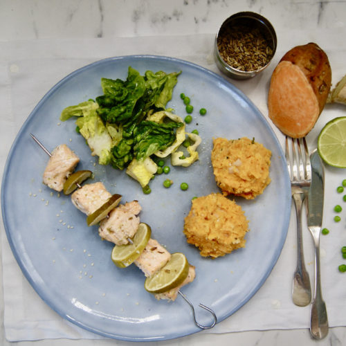 Brochettes de saumon mariné, aïoli de patates douces
