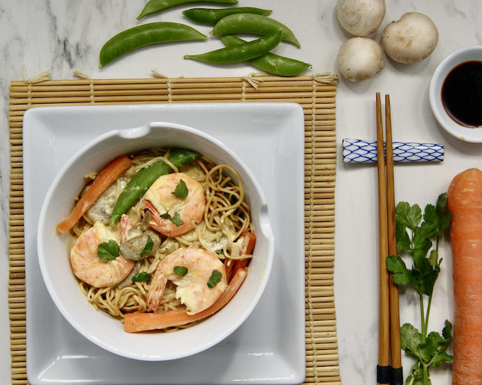 Nouilles aux crevettes et lait de coco parfumé au curry