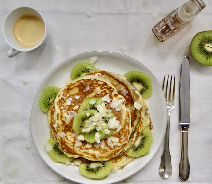 Pancakes aux kiwis et aux amandes