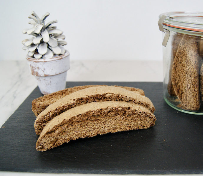Biscotti au chocolat en pot à offrir