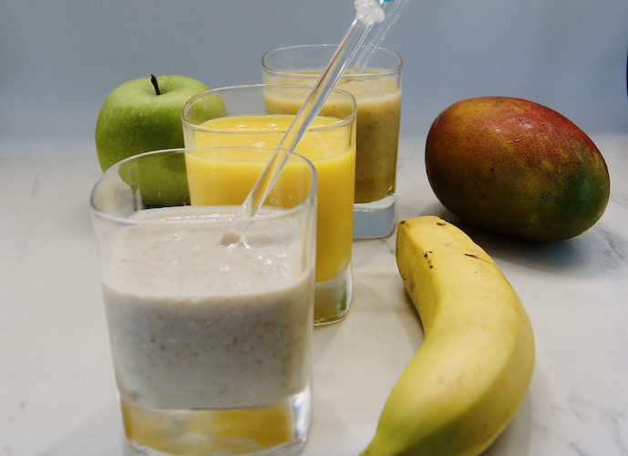 3 smoothies: pomme-mangue-banane