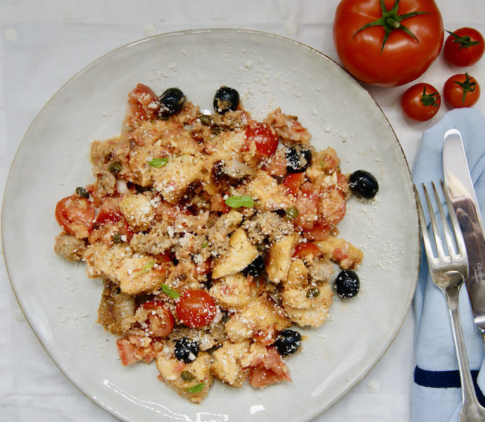 Panzanella aux saucisses