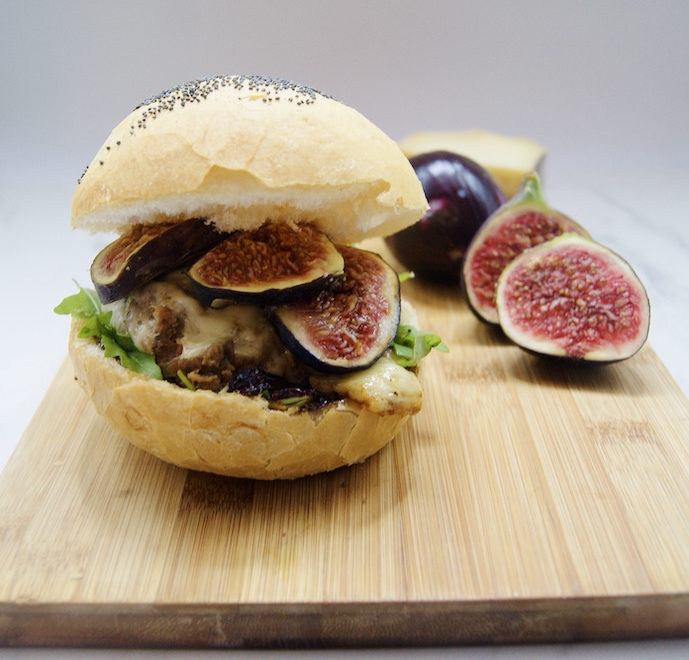 Hamburger aux figues, confit d’oignons rouges
