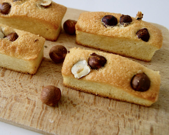 Mini-cakes aux noisettes