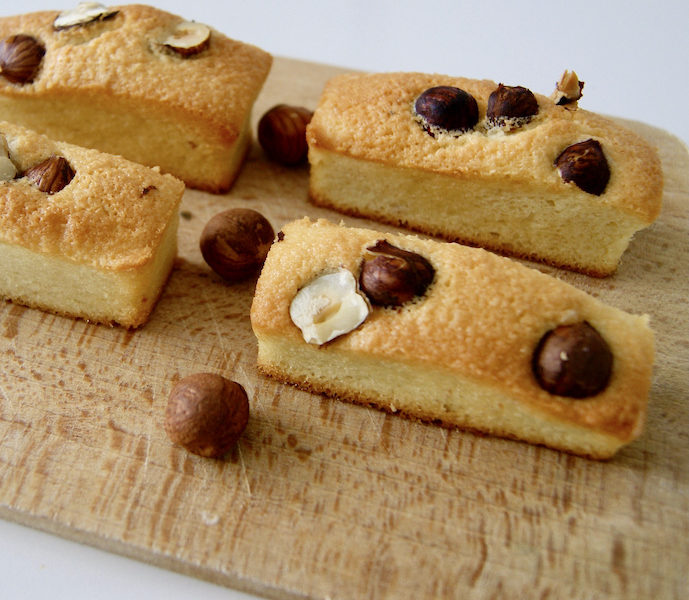Mini-cakes aux noisettes