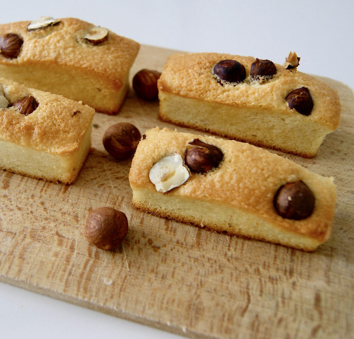 Mini-cakes aux noisettes
