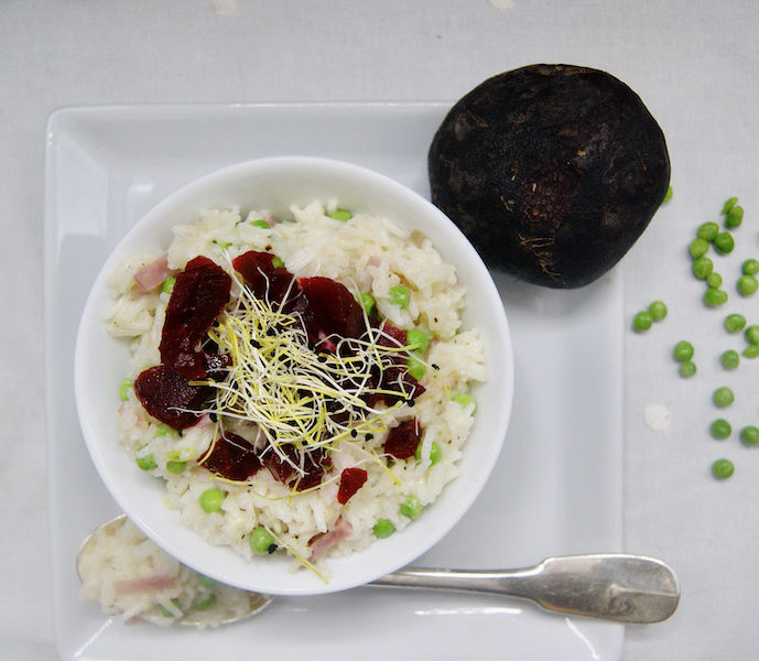 Risotto betterave, jambon et petits pois