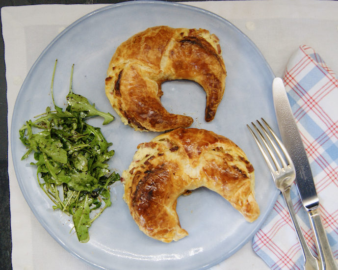 Croissants au jambon